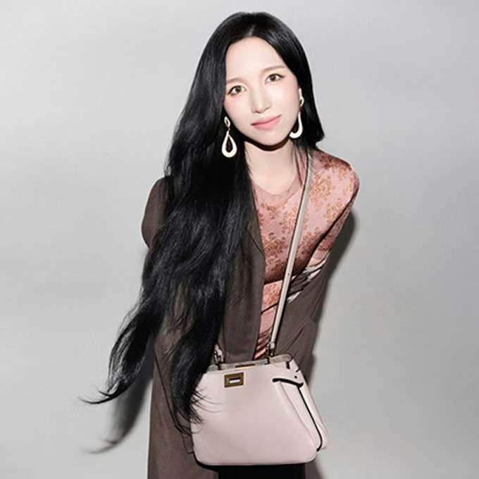 fendi peekaboo i see u small leather shoulder bag